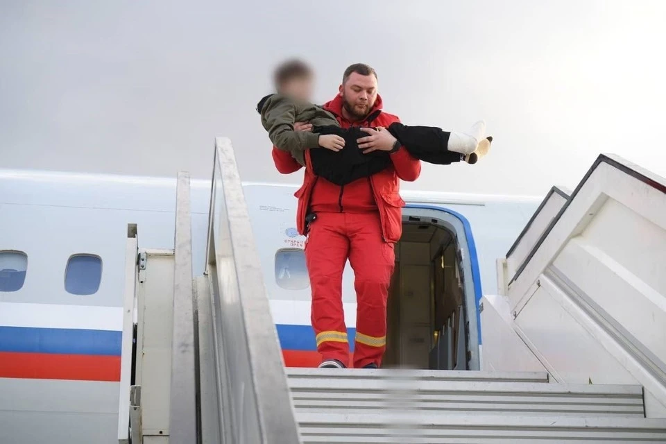 В ДНР и ЛНР выросло целое поколение мальчишек и девчонок, которые никогда не видели мирной жизни. Фото: deti.gov.ru