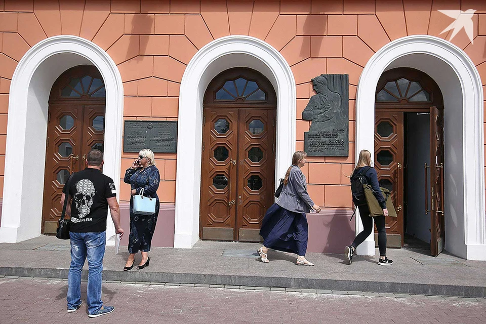 В Минобразования пообещали не повышать стоимость обучения в вузах. Фото используется в качестве иллюстрации: архив «КП».