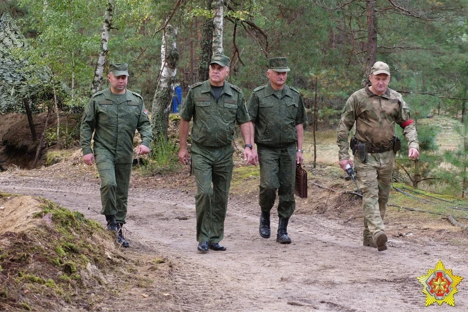 Минобороны Беларуси сообщило, что Вольфович посещает приграничные районы с Украиной. Фото: телеграм-канал Минобороны Беларуси