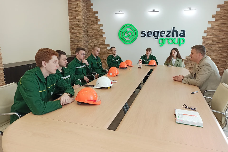 Студенты на практике на предприятиях Segezha Group. Фото: ЦБК Сегежа групп