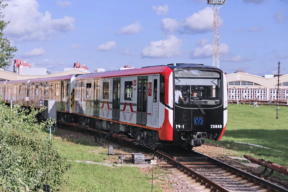 В метро передали 25-й состав "Балтийца". Фото: пресс-служба Смольного.