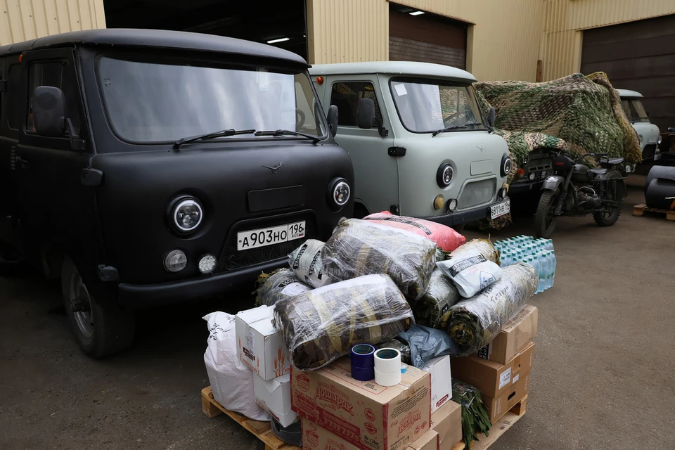 Также в зону СВО отправили 11 мотоциклов и 6 автомобилей УАЗ. Фото: Администрация Нижнего Тагила