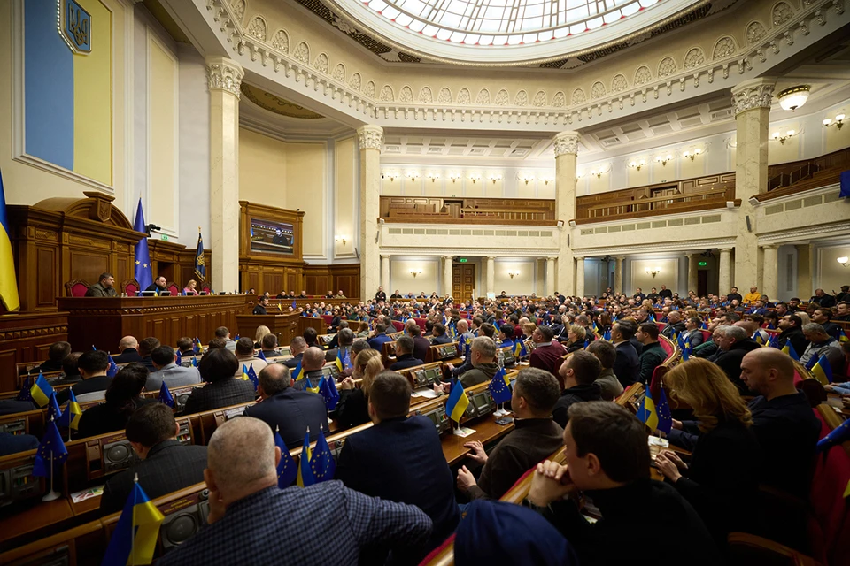 Верховная рада Украины провалила голосование о переименовании 333 городов