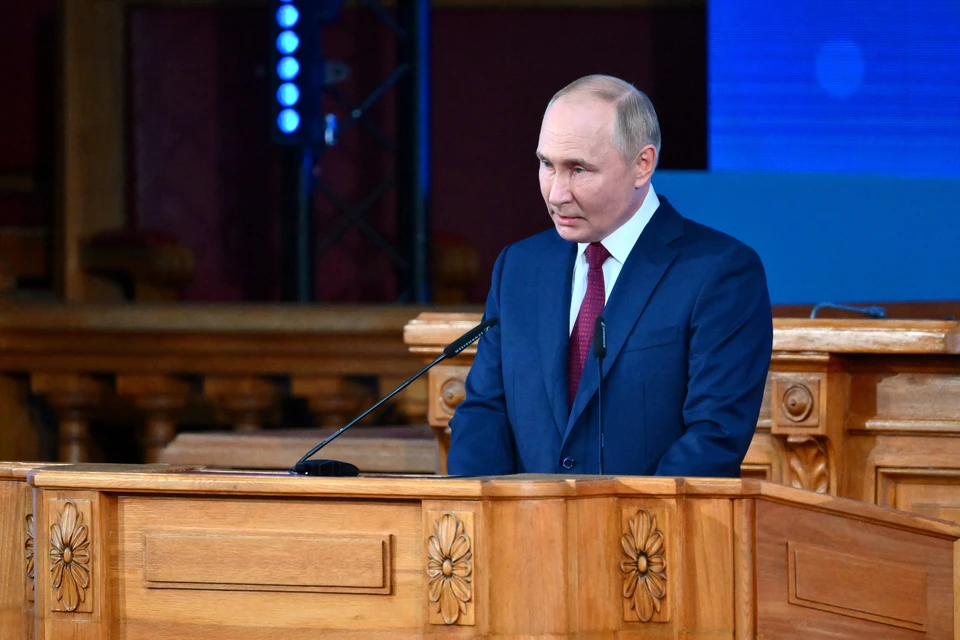 Президент РФ Путин поприветствовал участников IX Юридического форума стран БРИКС