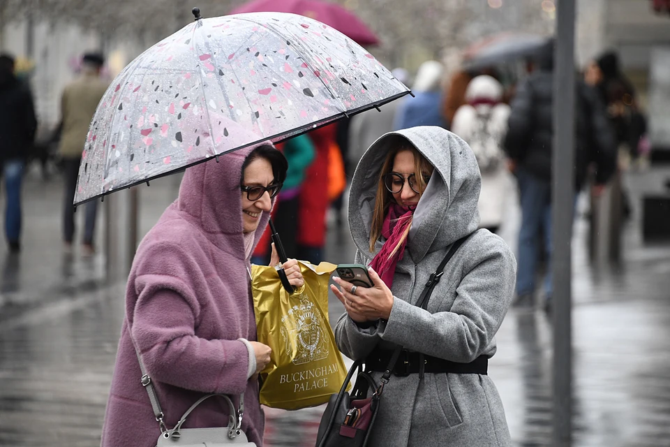 В Москве и Подмосковье, как и в соседних регионах Центрального федерального округа, пик стихии ожидается вечером в воскресенье