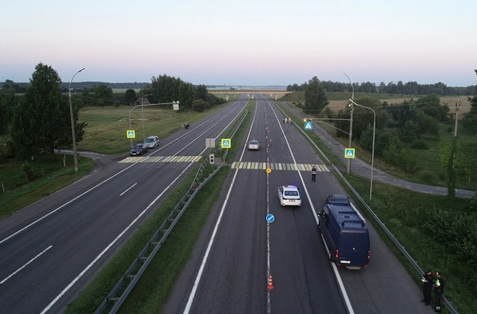 Мотоциклист сбил насмерть ребенка и сам погиб на трассе под Кобрином. Фото: СК.