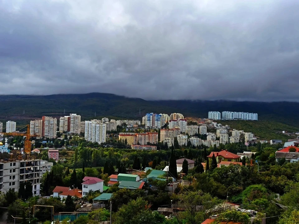 В Крыму проведут капремонт в 884 многоквартирных домах в 2024 году