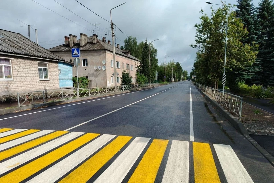 Обновленная улица в Опочке. Фото: ООО «Автомобильные дороги Пскова».