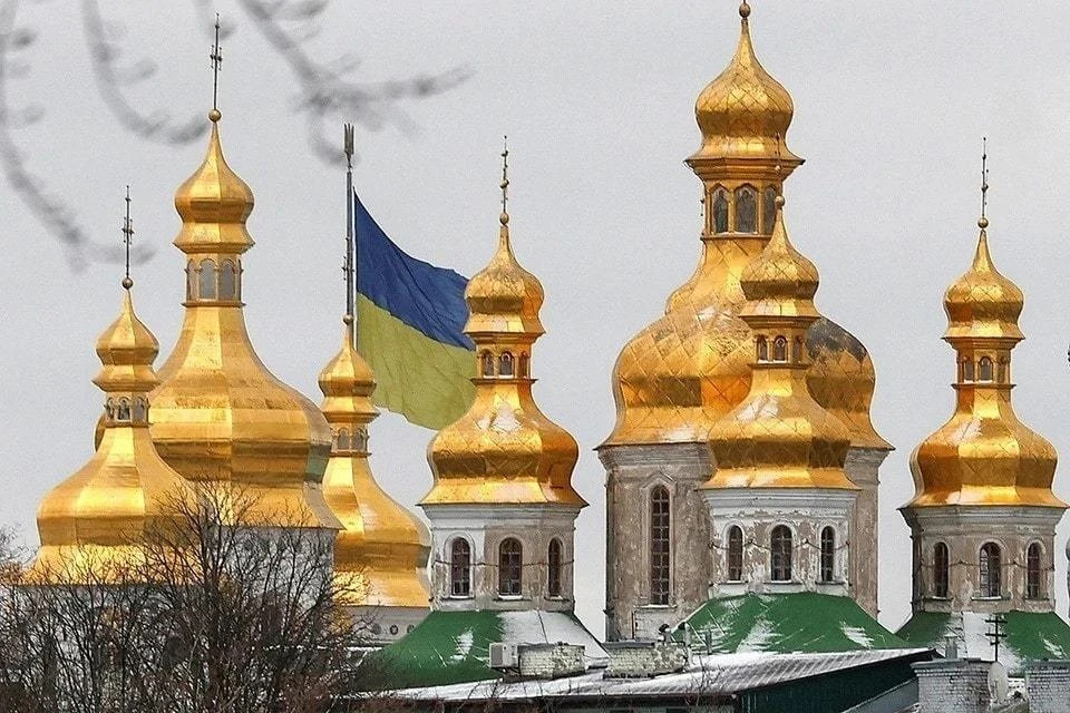 Депутат Рады Дмитрук: в Черкассах люди в балаклавах напали на прихожан храма УПЦ