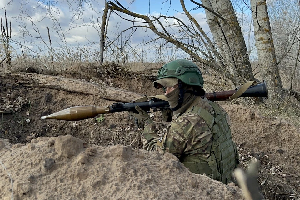 РОссийские военные надежно защищают свои позиции