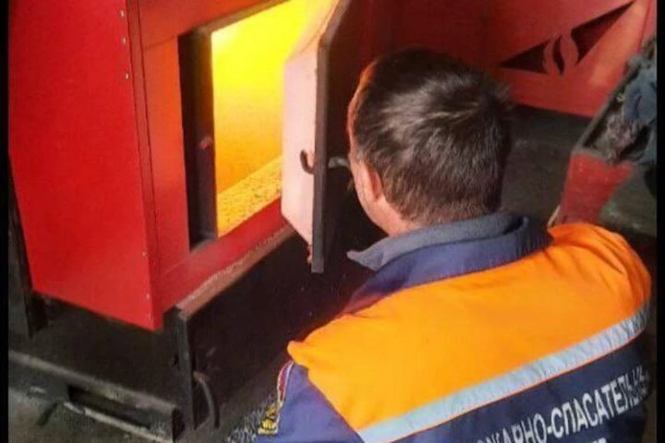 В Пологовском округе Запорожской области специалисты исправили недочеты в школьной отопительной системе. ФОТО: администрация Пологовского МО