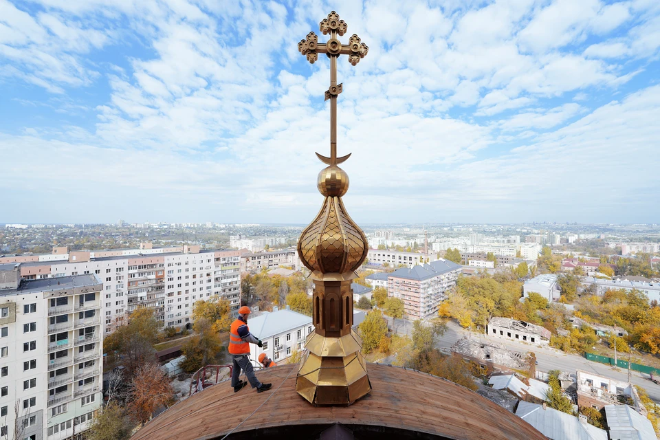 Санкт-Петербург восстанавливает знаковые объекты в Мариуполе. На фото: Покровский храм