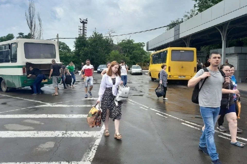 Специалисты в области транспортной безопасности будут проверять пассажиров и багаж на автостанциях региона. Фото: Минтранс ДНР