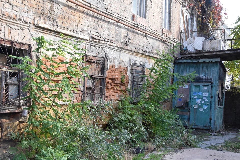 Здание располагается в центре города