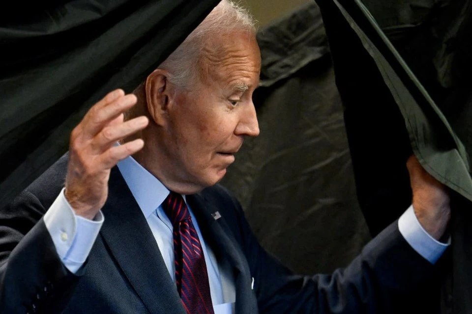 Белый дом: Байден экстренно позвонил Макрону после испытаний «Орешника» Россией