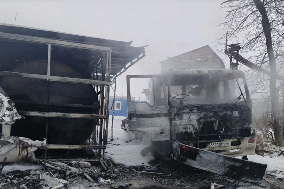 Два человека пострадали при пожаре на заправке под Новосибирском. Фото: прокуратура Новосибирской области