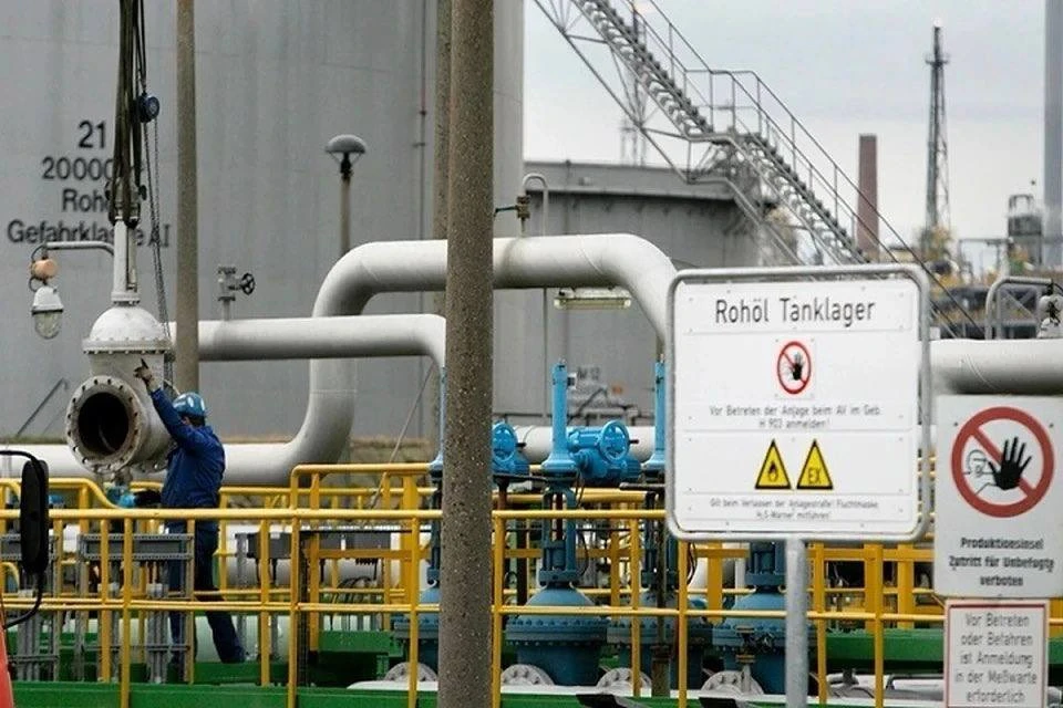 Венгрия начала расследование из-за угрозы теракта на трубопроводе "Дружба"