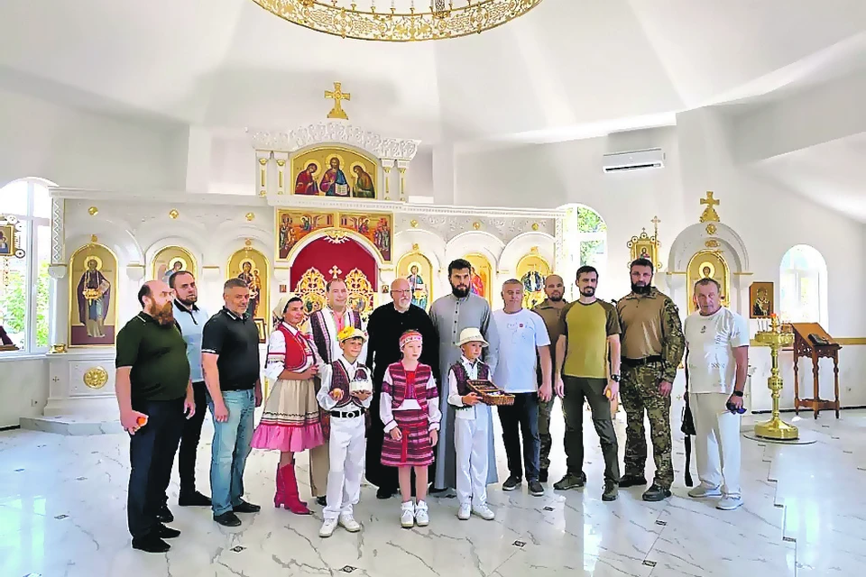 Челябинцы восстановили Свято-Преображен-ский храм в Волновахе.