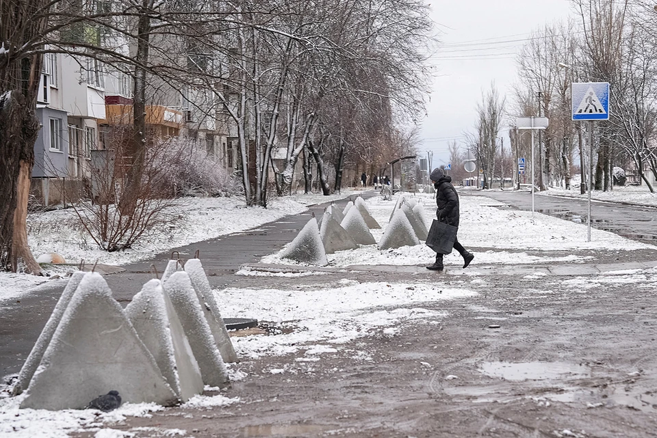 Большое количество населения Курахово покинули город под принуждением армии ВСУ