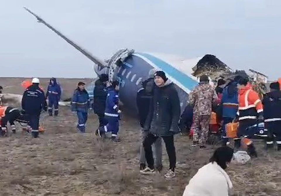 Видео крушения самолета Баку-Грозный в Актау появилось в Сети Фото: Кадр из видео