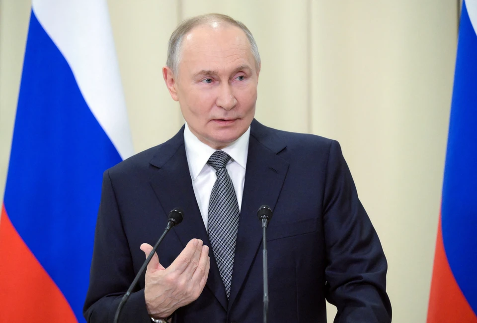 Депутата Рады сняли с эфира TRT World из-за принта с оскорблением Путина