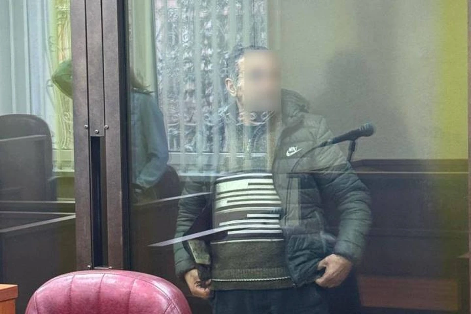 За решеткой обвиняемый пробудет пока до 10 марта.