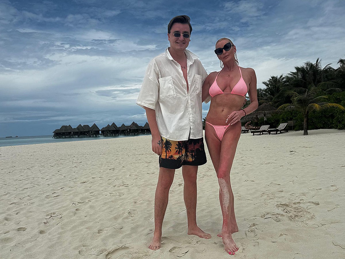 Әдемі жалаңаш письки