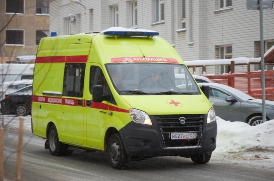 Молодой человек выпал из окна шестого этажа в Хабаровске