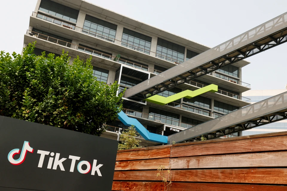 Администрация Трампа разрабатывает план перехода TikTok под контроль Oracle