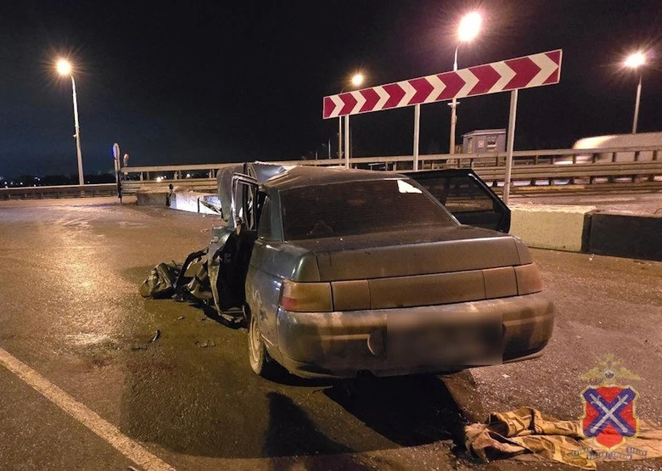 В ДТП пострадали четыре человека.