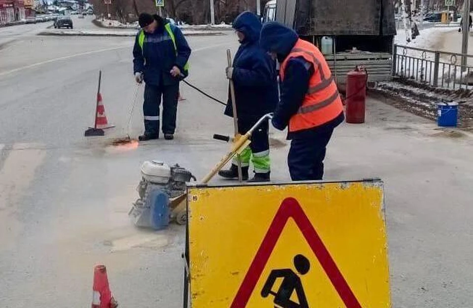 В связи с переносом пешеходных переходов ульяновские дорожники удалили обозначающую их разметку. ФОТО: тг-канал Правого берега Ульяновск