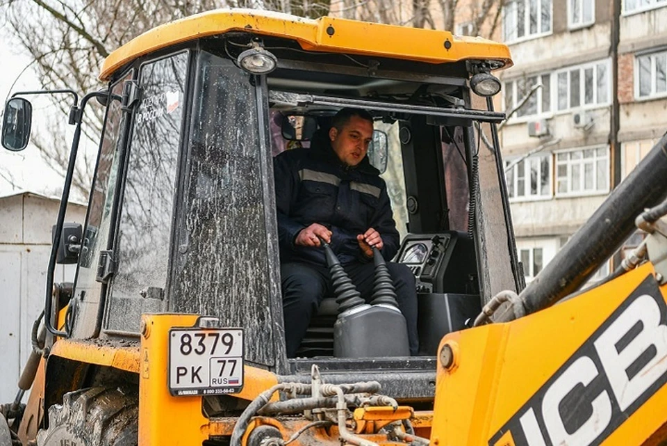 Специалисты «Воды Донбасса» продолжают ремонтировать объекты водоснабжения в Донецке. Фото: Администрация Донецка