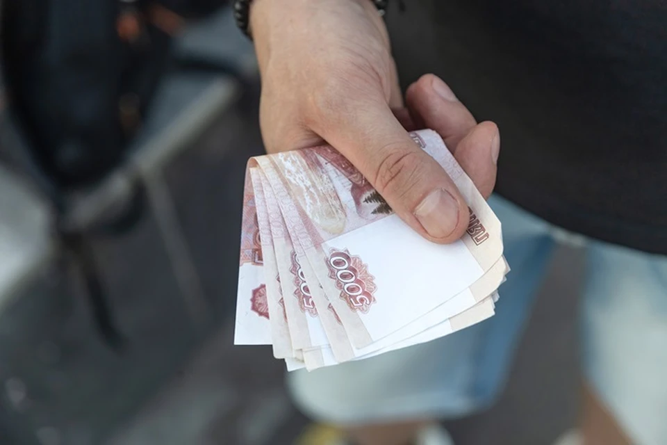 Агентство предлагало сразу внести 30 тысяч рублей, а остальную сумму внести позже