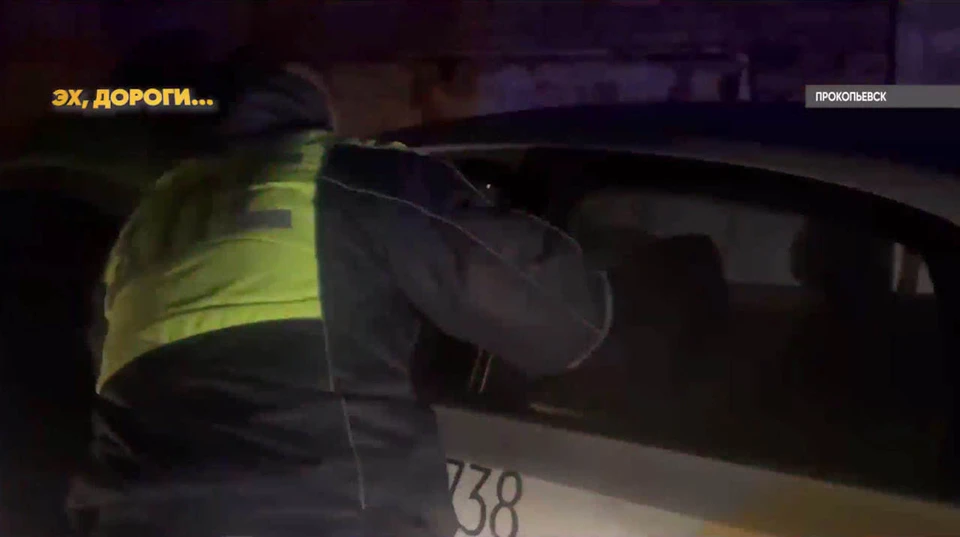 В Прокопьевске сотрудники Госавтоинспекции поймали пьяного таксиста.
