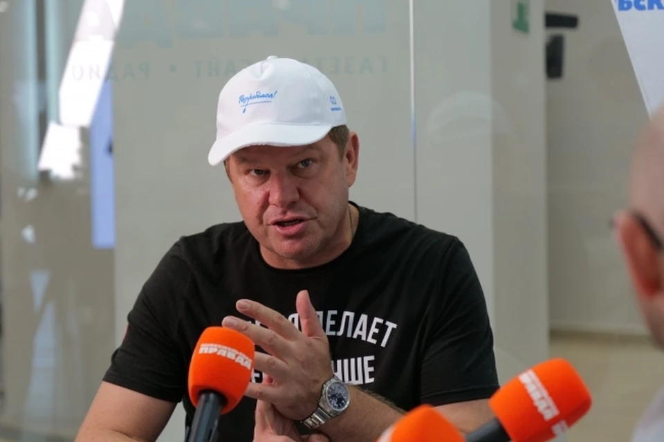 По словам Губерниева, он будет комментировать турнир вместе с олимпийским чемпионом Александром Легковым.