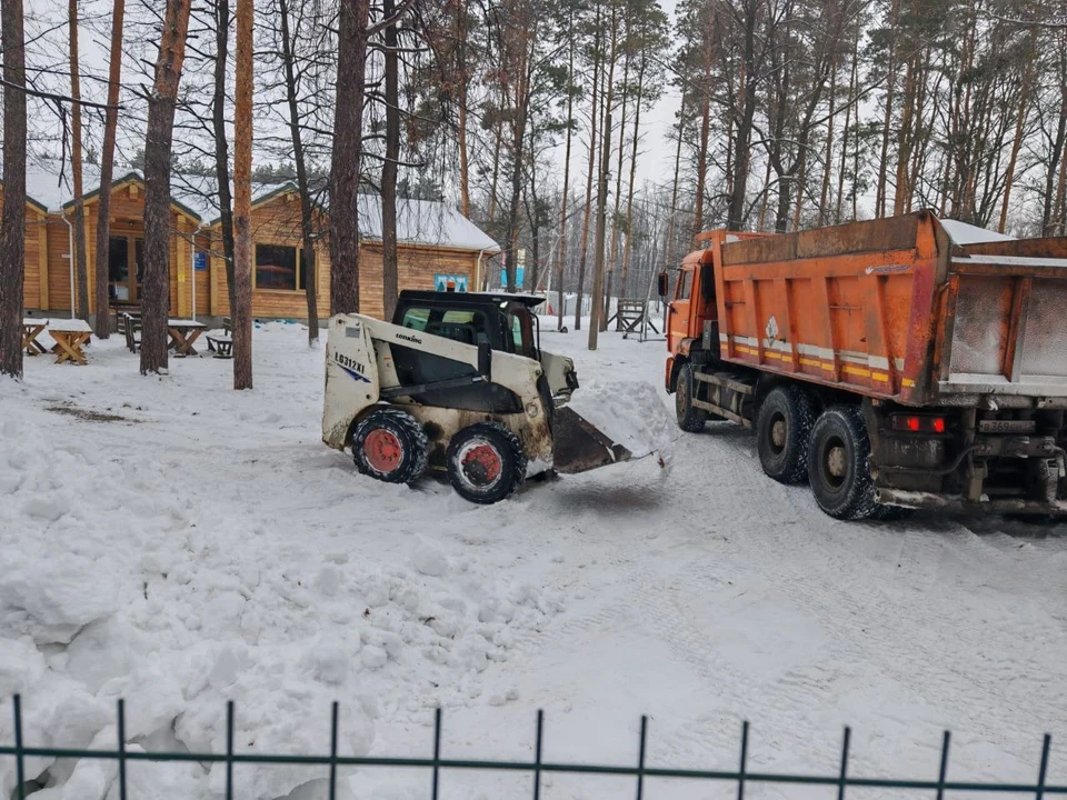 В Ульяновске к «Лыжне России» готовят парковку на биатлонном центре «Заря» | ФОТО: администрация Заволжского района