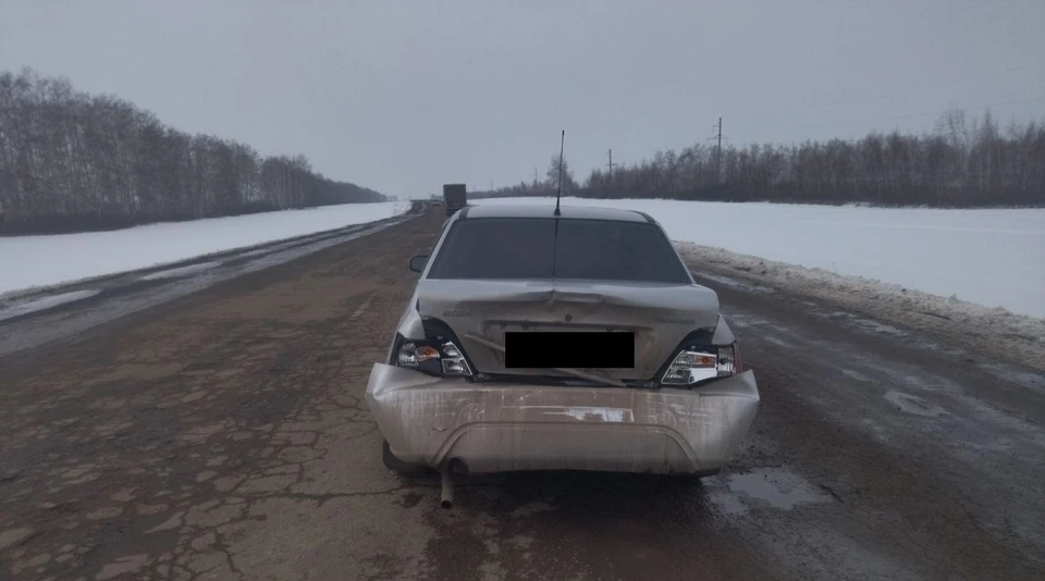 Водитель протаранил едущий впереди автомобиль