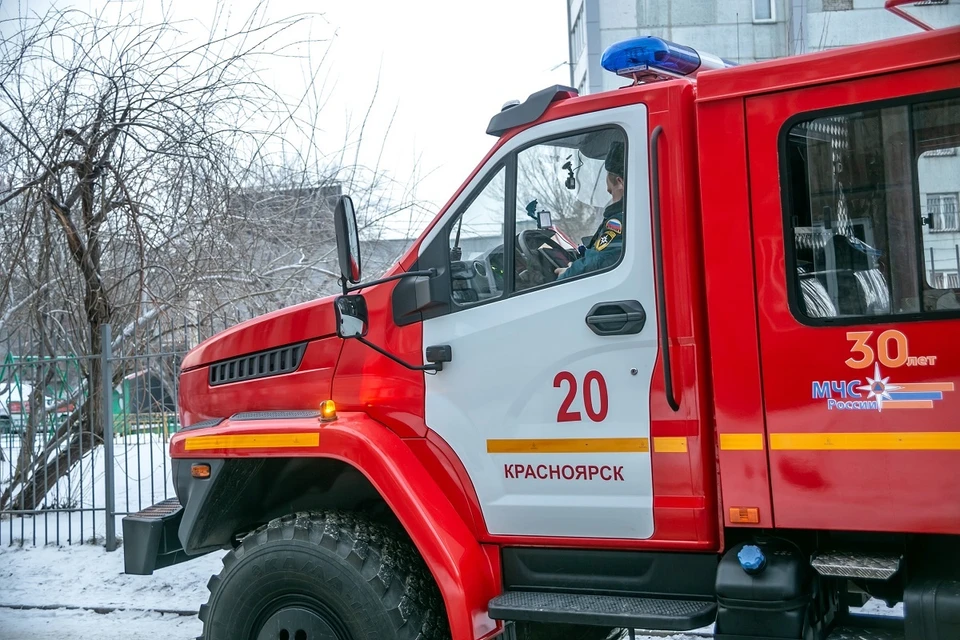 В Ачинске в квартире загорелся натяжной потолок