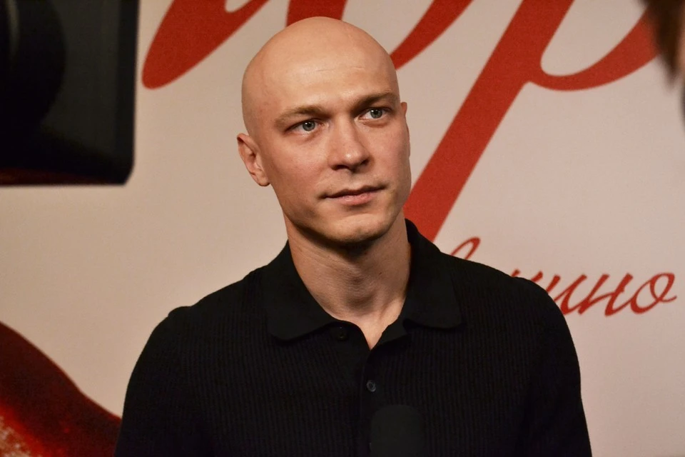Кинокритик Голубчиков заявил, что россияне устали от актера Юры Борисова