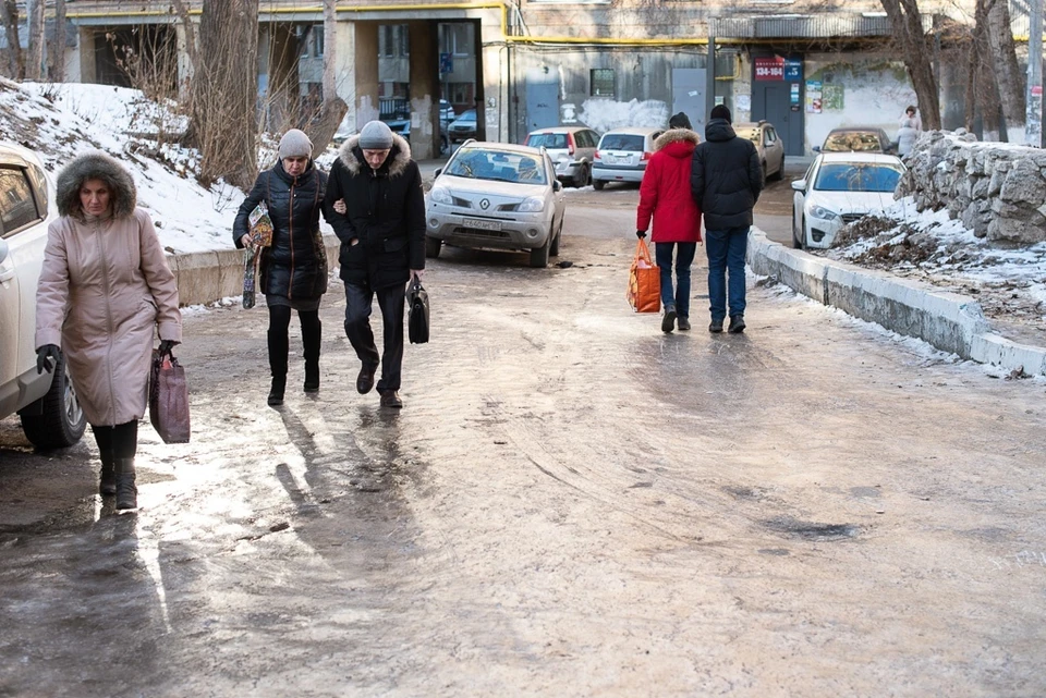 Рекомендуется ходить осторожно с опорой на всю подошву.