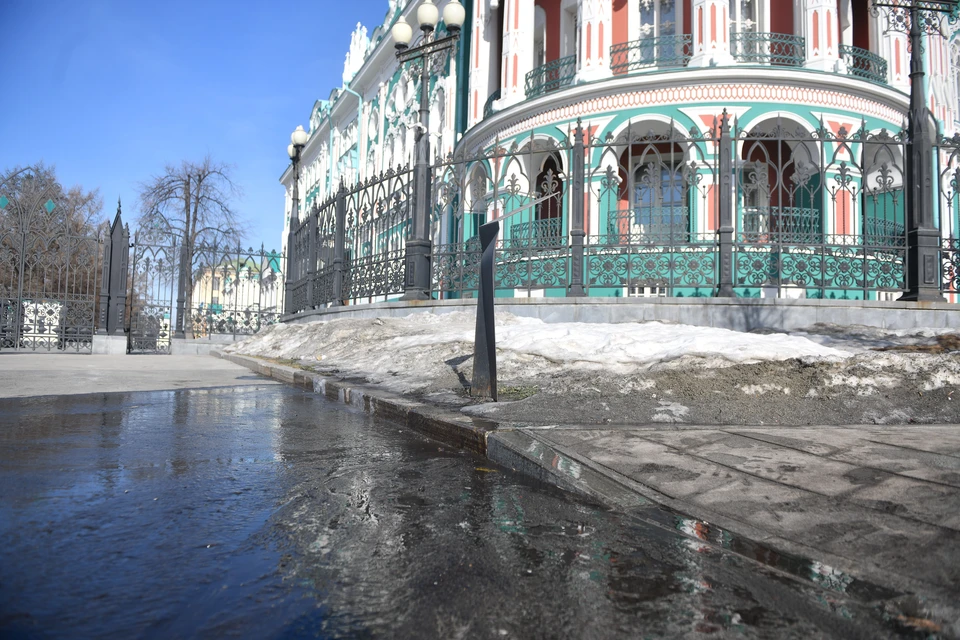В ночь на пятницу на юге и юго-востоке Свердловской области пройдет снег