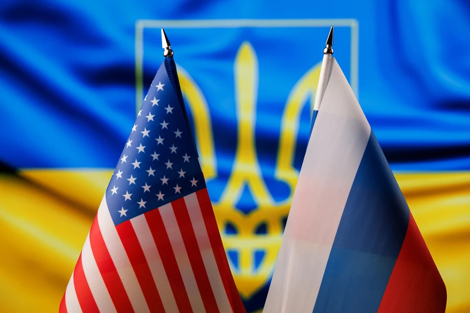 Уолтц: США обсуждают с РФ и Украиной все варианты, включая размещение войск ЕС