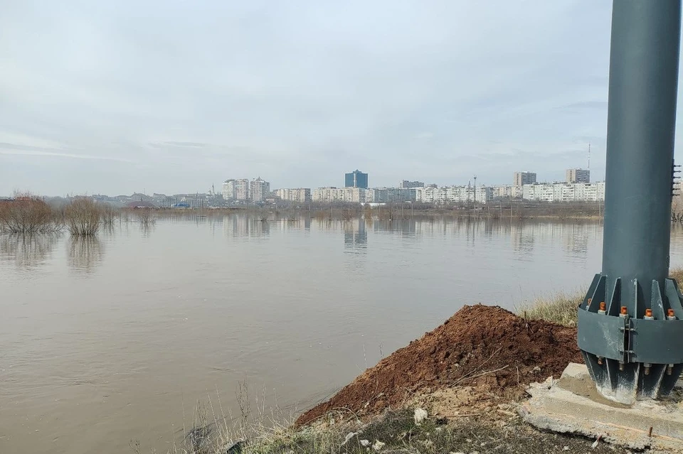 Сброс с Ириклинского водохранилища держится на уровне 201 кубометра в секунду