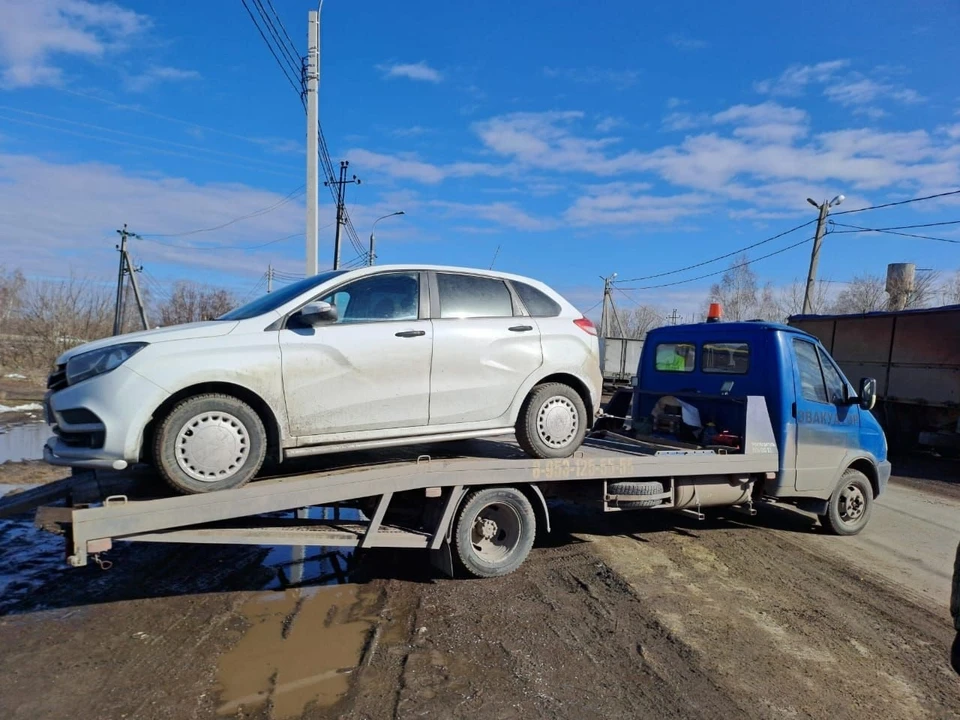 Автомобиль отправили на спецстоянку