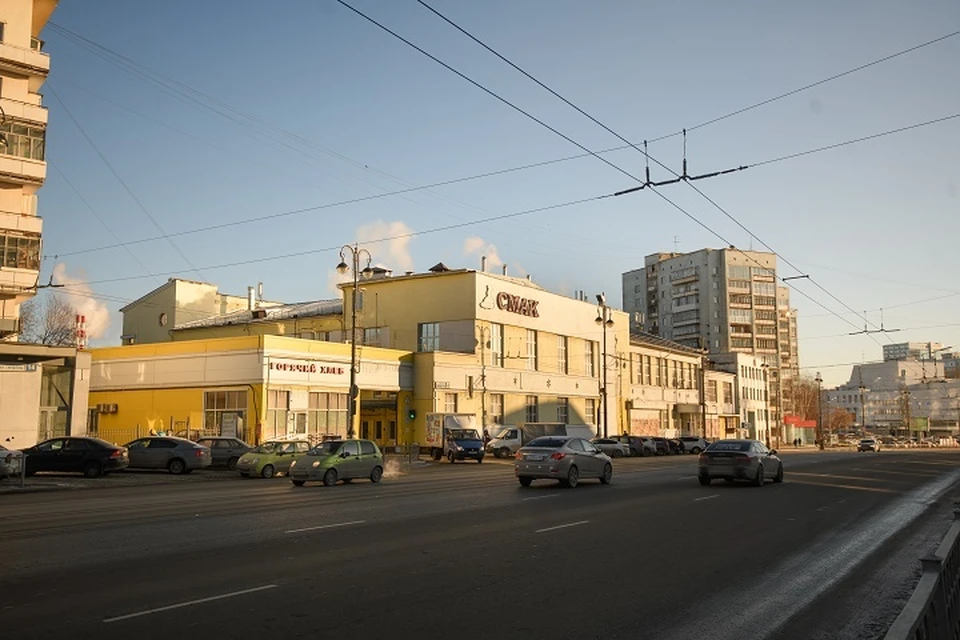 На заводе утверждают, что трудоустройство ведут согласно законам