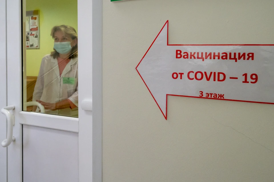 Нижегородцев предупредили о побочных эффектах вакцин от коронавируса.