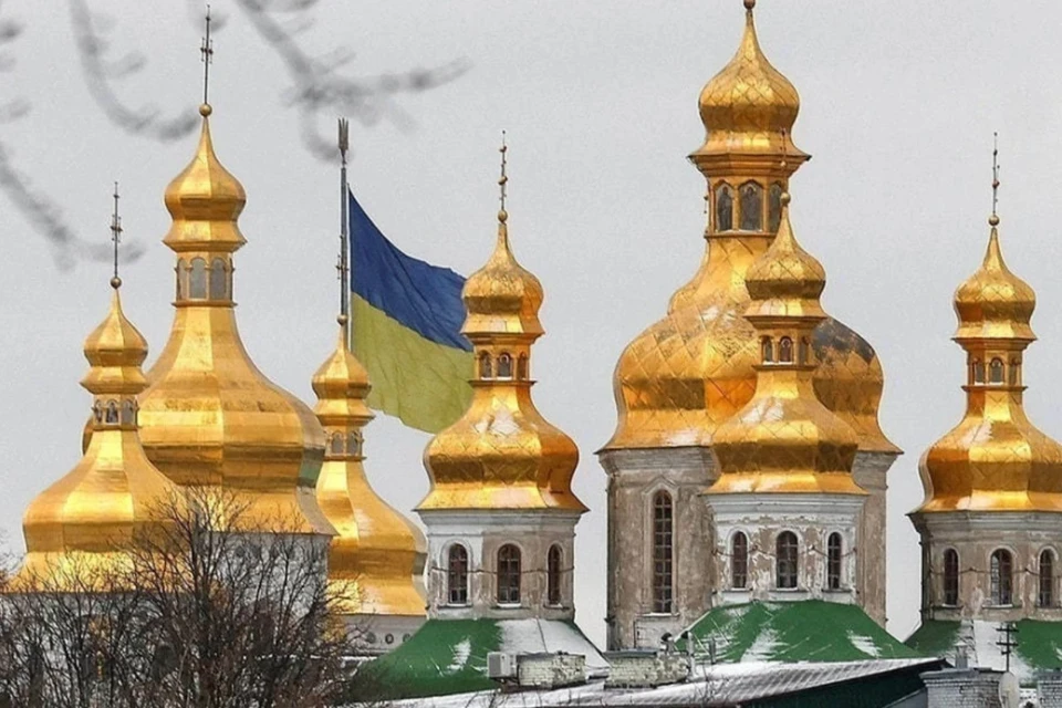Экс-нардеп Олейник: мощи святых из Киево-Печерской лавры продадут