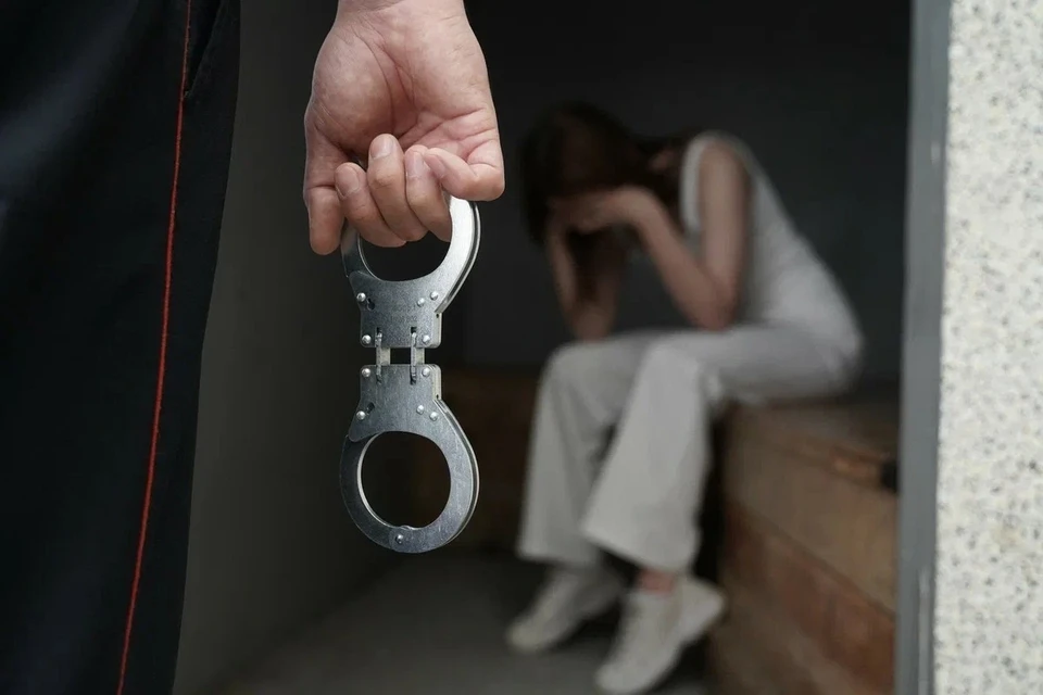 Задержанную передали полиции