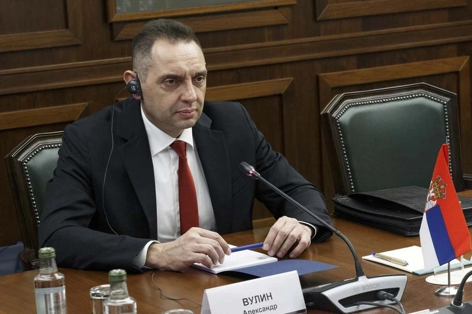 Евросоюз требует от Вучича убрать из правительства Сербии Вулина