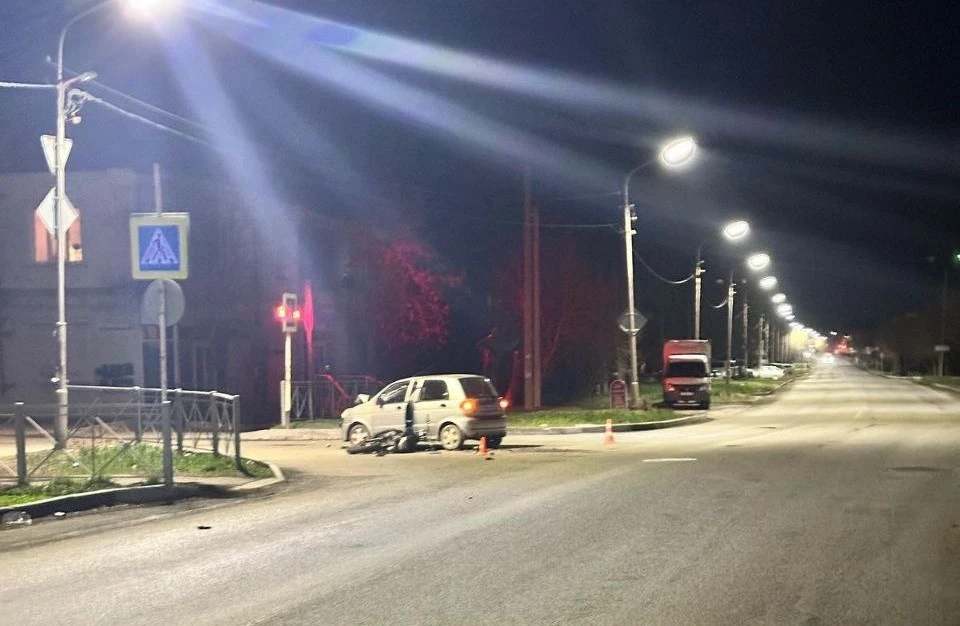 Автоледи получила ушибы левого плеча, левого коленного сустава, грудной клетки